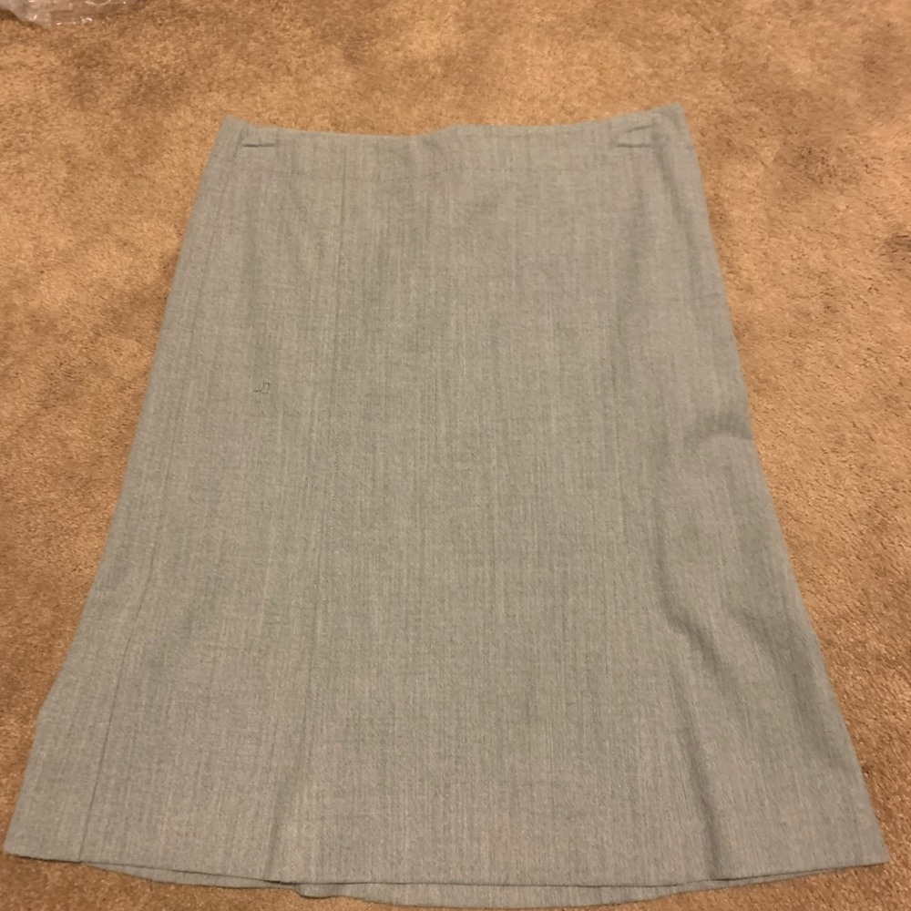 Theory nwot size 4 gray skirt